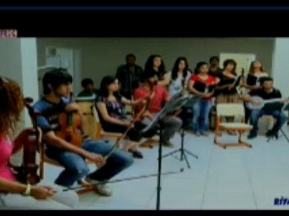 Konservatuara Aram Tîgran Xwendekarên hunerî perwerde dike. 2012 07 26