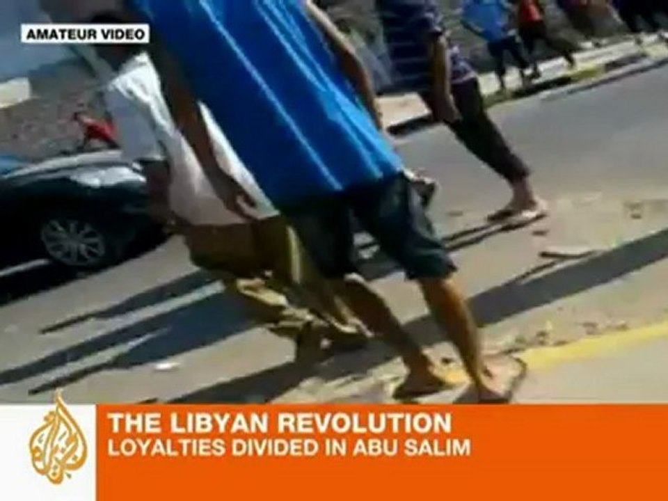 Divided loyalties in Tripoli neighbourhood