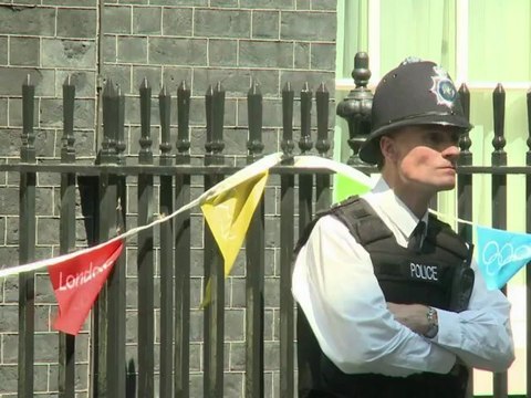 Romney backtracks on criticism of London Olympics