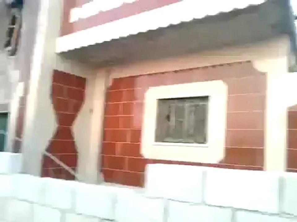 Syria فري برس ادلب  حاس  آثار القصف العشوائي على البلدة 26 7 2012 Idlib