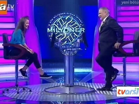 Milyoner'de ilk soruda elendi! Herkesi güldürdü!