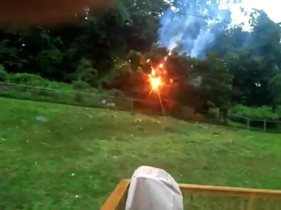 Ligne éléctrique explose