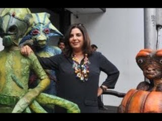 Farah Khan With Aliens For "Joker" Movie Promotion