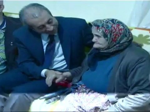 BAKAN EKER, İFTARINI VATANDAŞLARLA BİRLİKTE AÇTI