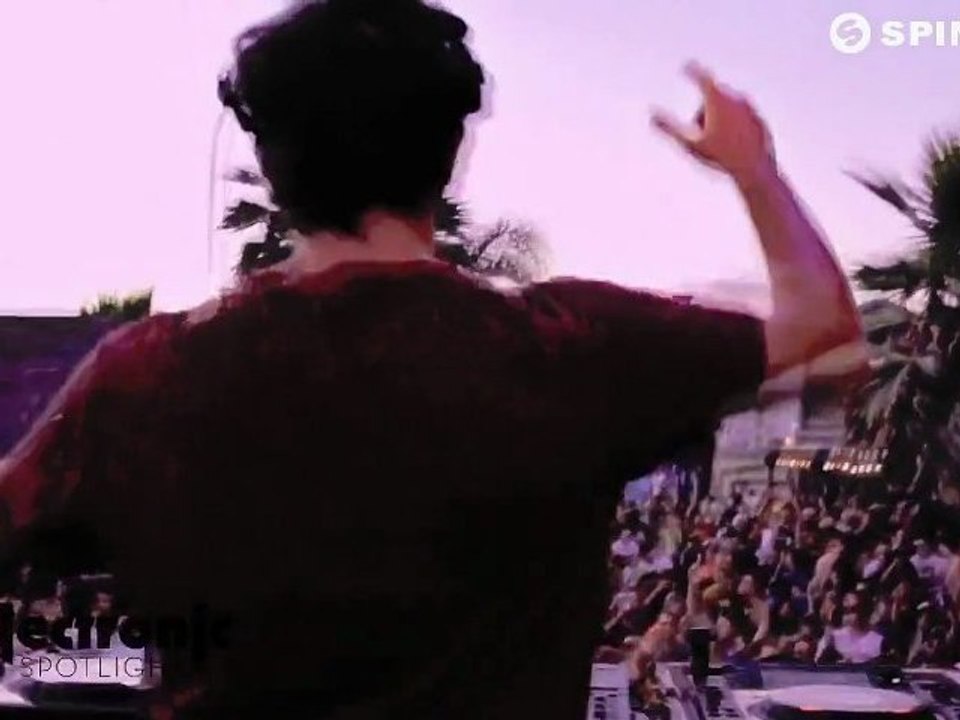 NERVO vs Hook N Sling - Reason (Available August 13)