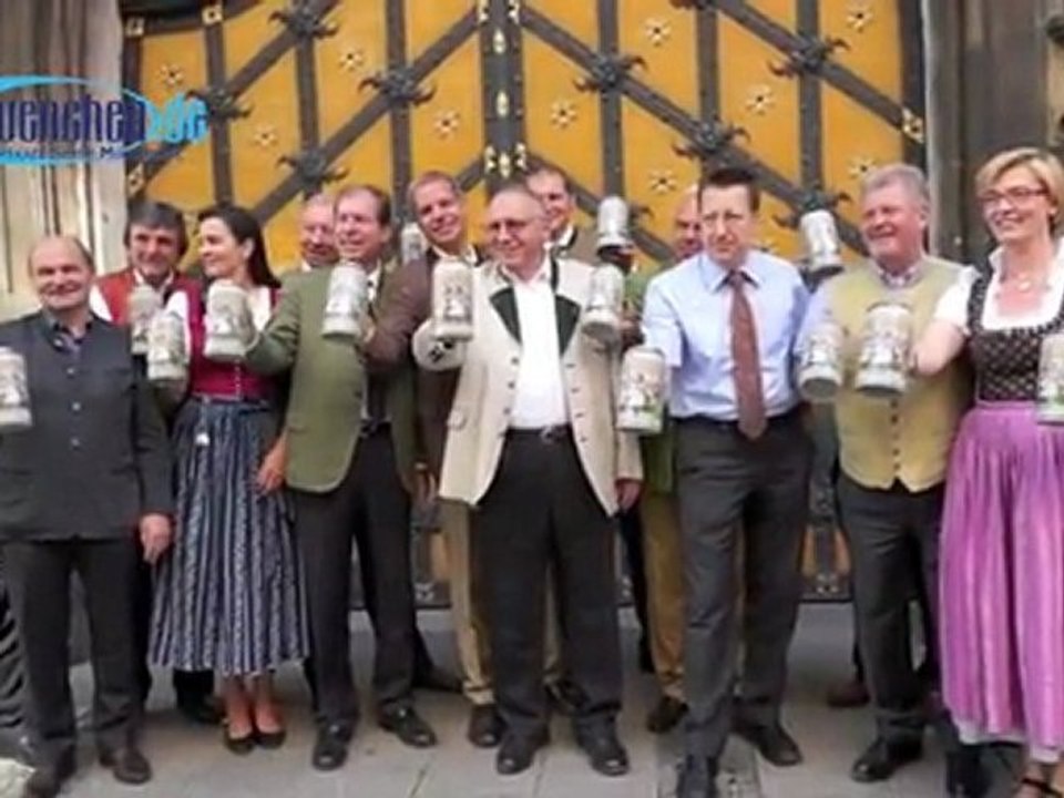 Vorstellung des Festkrug der Wiesnwirte 2012 (Oktoberfestkrug) im Andechser am Dom