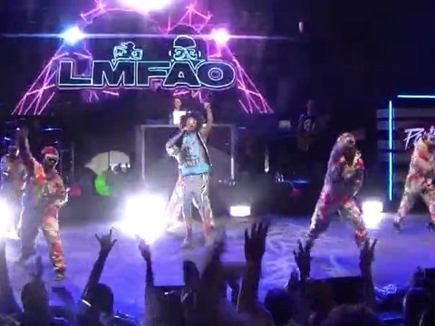 Voyage dans la dimension LMFAO au théâtre Jean-Deschamps dans le cadre du Festival de Carcassonne :