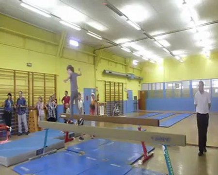 20120627 Démonstration Gym à la poutre