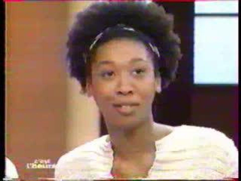 Lara Fabian chante HELENE de Roch Voisin