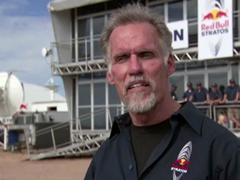 Freier fall aus fast 30 kilometern höhe