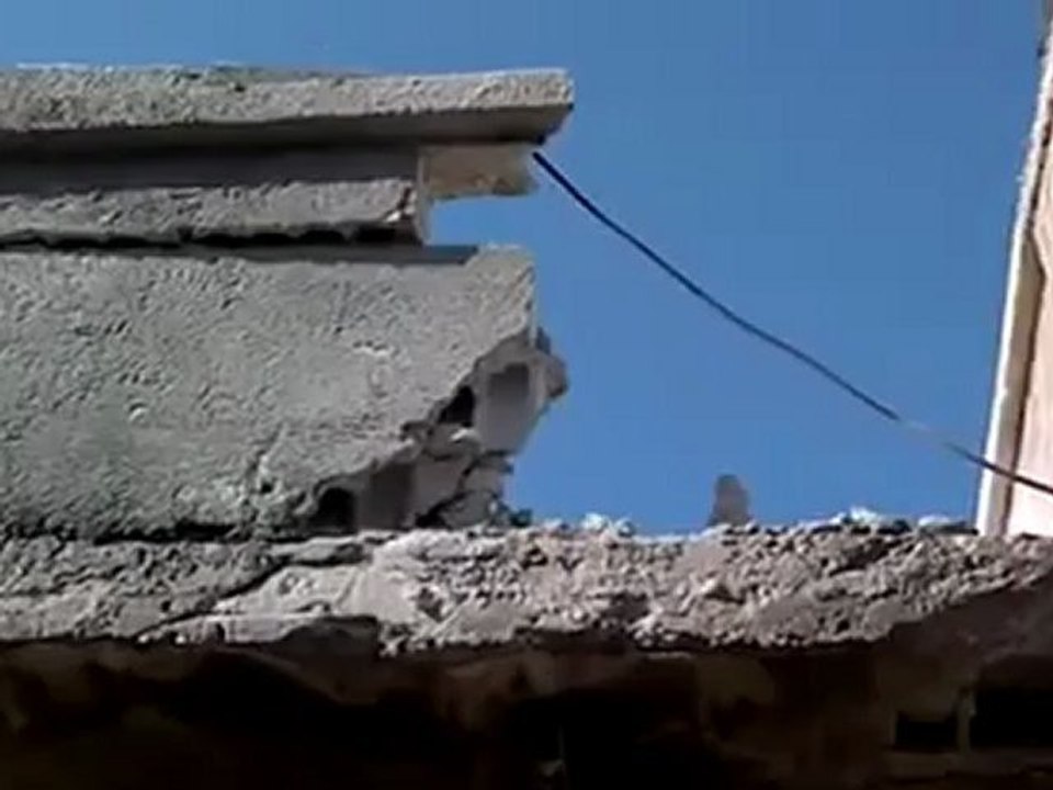 Syria فري برس درعا   خربة غزالة آثار قصف الطيران  21 7 2012  ج3 Daraa