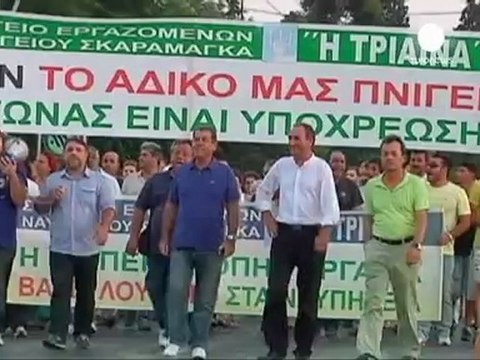 La troika no dará más tiempo a Atenas