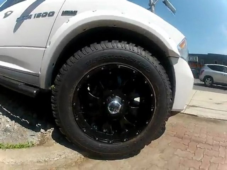 Ram 1500 Sport Crew Cab Modifier chez Landry Auto Ram Laval