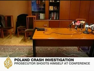 Polish prosecutor shoots self after presser