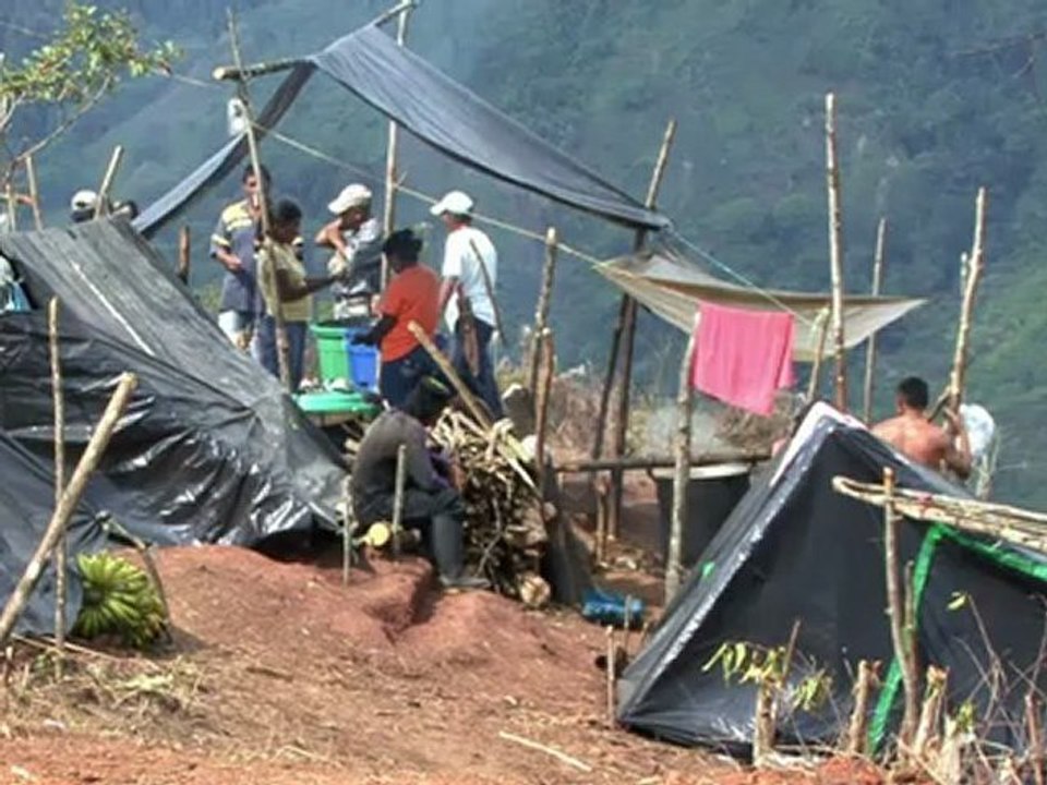 Quand des paysans colombiens chassent l'armée pour avoir la paix