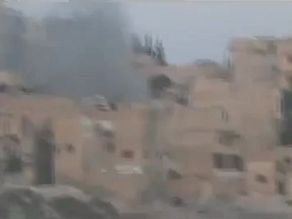 Syria فري برس  ادلب معرة النعمان  قصف واضح على معرة النعمان  27 7 2012 Idlib