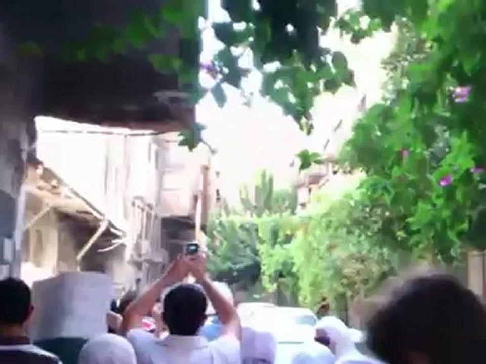 Syria فري برس Damascus Qanawat Syrians protest in English 26 7 2012