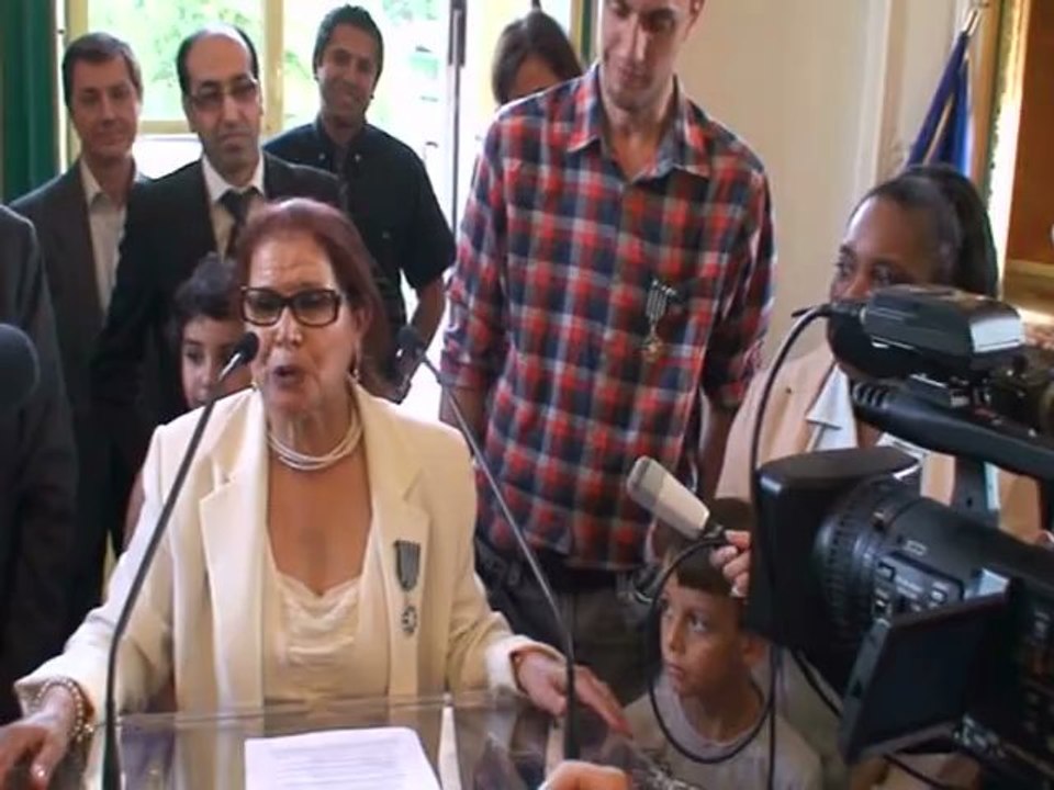 Décoration de Tata Milouda par Grand corps malade le 18/07/2012