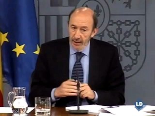 Rubalcaba continúa sin responder sobre Bildu