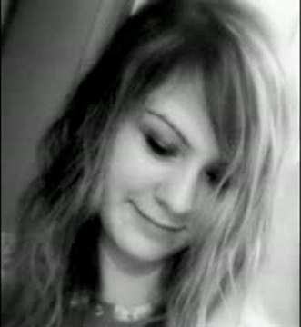 Gökçe Kırgız Kalbime Gömerim O Zaman