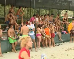 Κοσμοσυρροή στο beach tennis, στις Ράχες