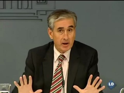 Los 'expertos' del Valle de los Caídos piden exhumar a Franco y restaurar el lugar