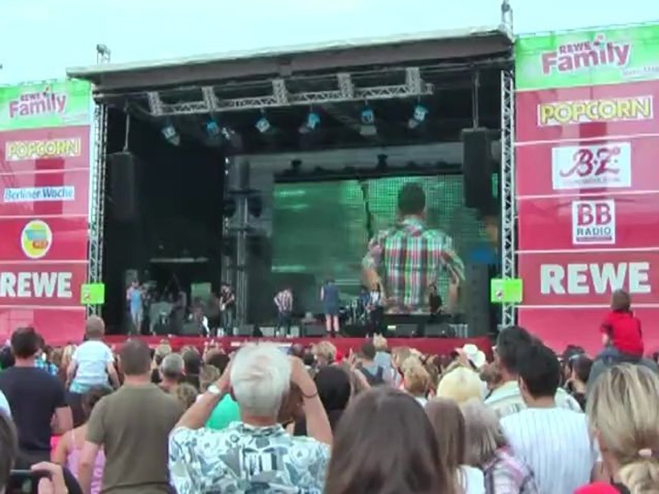 Luca Hänni live in Berlin