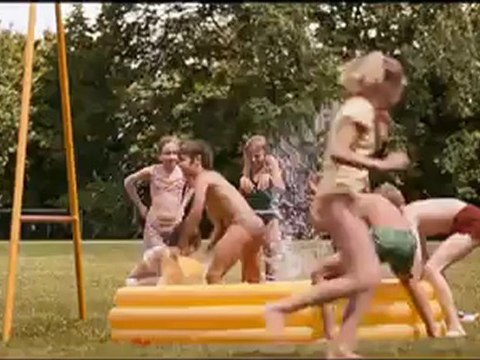 Silencio de hielo - Tráiler Español [360p]