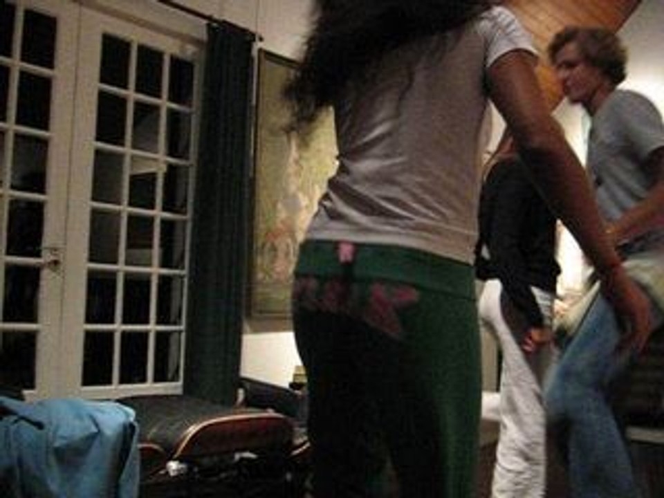 Shakin that Ass