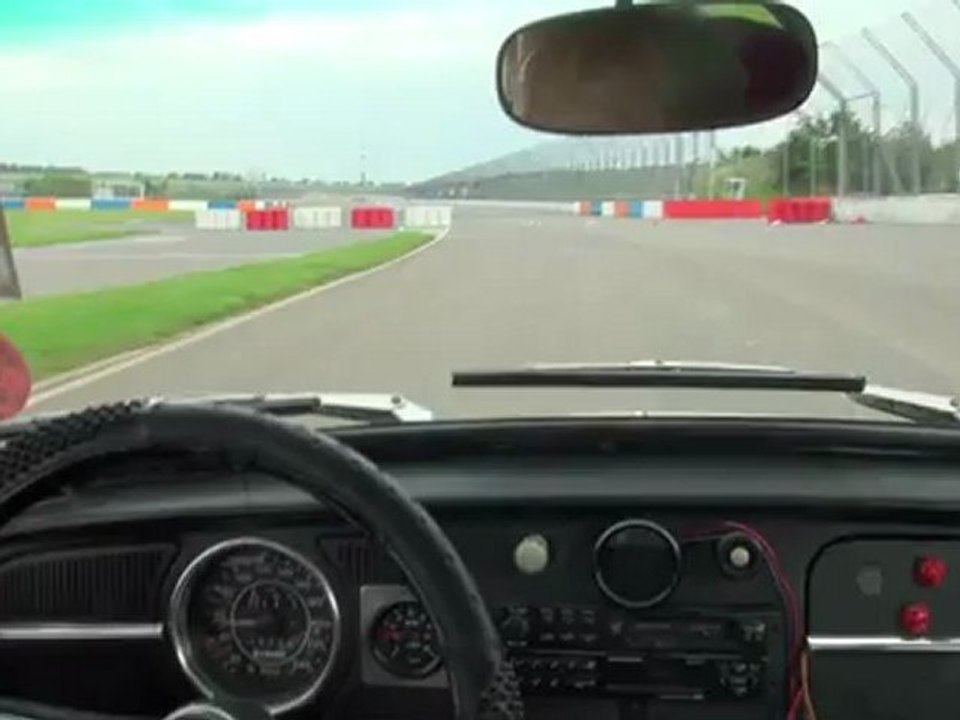 Käfer Dumbo Lausitzring 2012 letzter Lauf mit Motorschaden