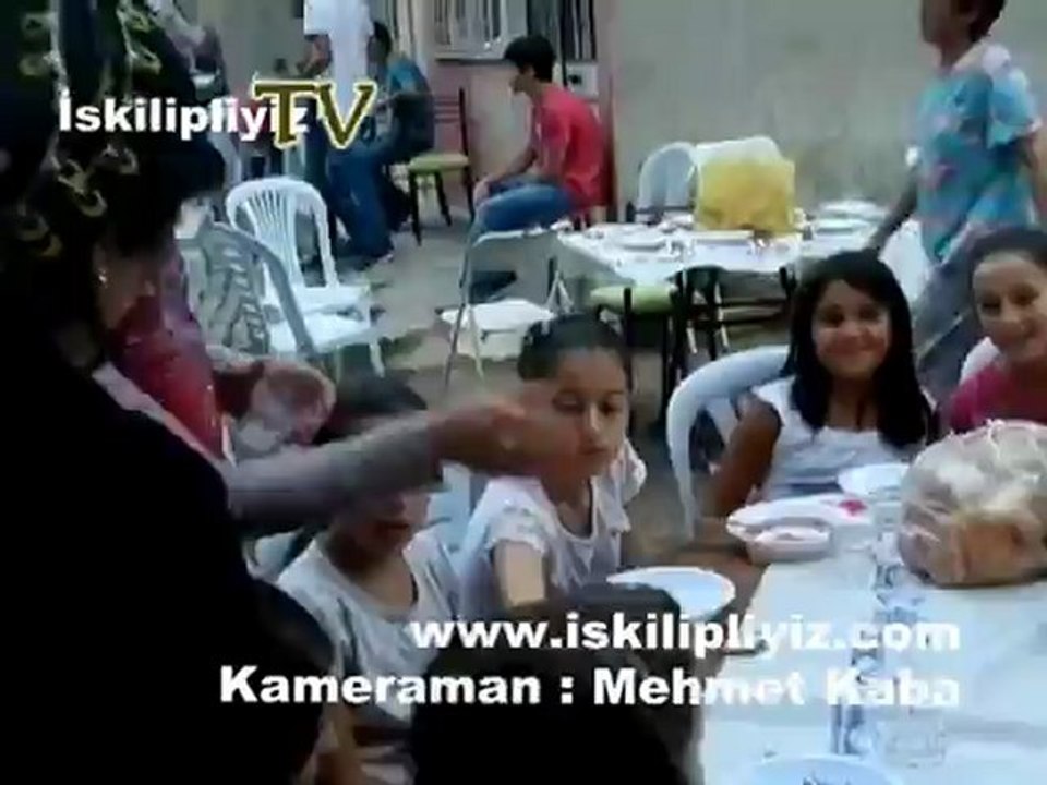 Yenicami Mahellesi iftar yemeği