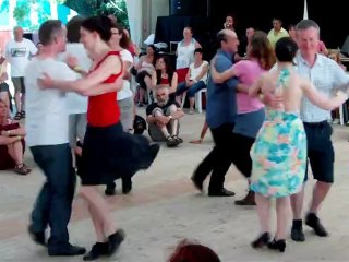 Gennetines 2012 set dancing