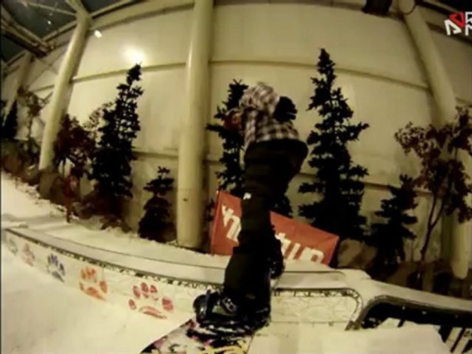 Madrid Summer Snowboard Sessions  - Snowboard video - Xtrem Trip Video Contest