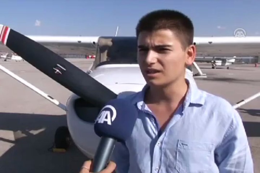 THK Üniversitesi'nden uçakta tanıtım