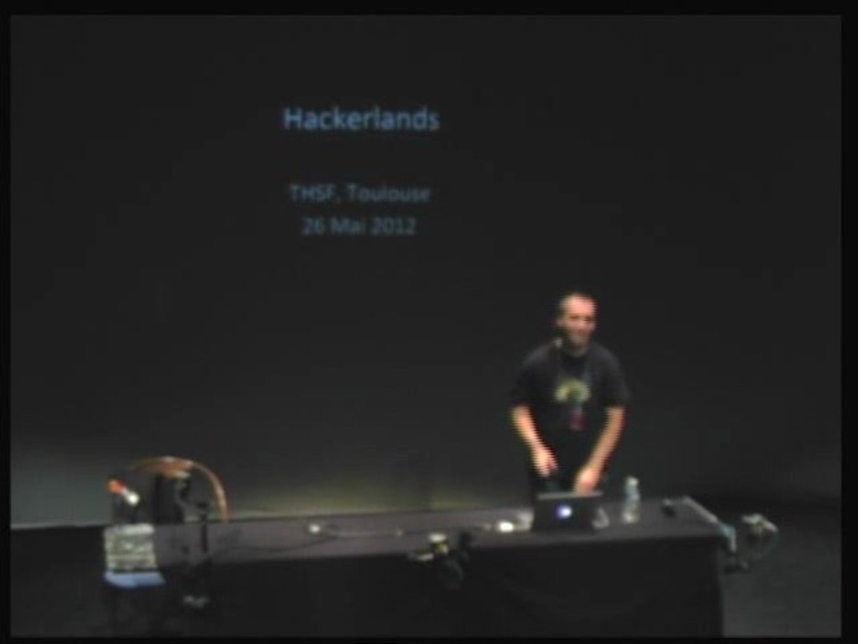Hackerlands : Est-ce que les hackerspaces représentent une alternative de fonctionnement possible dans l'espace rural ?  Avec Philippe Langlois
