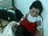 Syria فري برس   درعا إطلاق الرصاص من البنادق الاسدية مباشرة على قدم طفلة 27 7 2012 Daraa