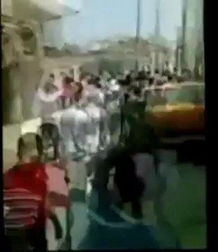 Syria فري برس مدينة إدلب مظاهرة جمعة انتفاضة العاصمتين 27 7 2012 ج1 Idlib