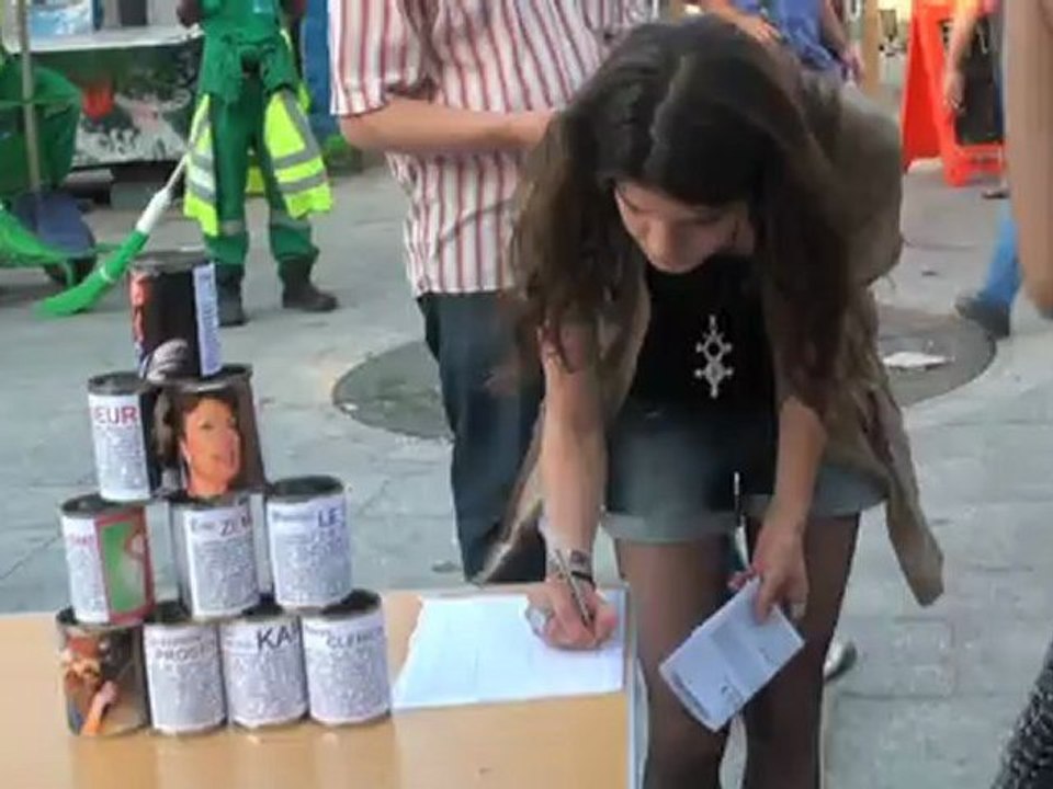 Chamboule-tout féministe : ça défoule, ça informe et ça rassemble !