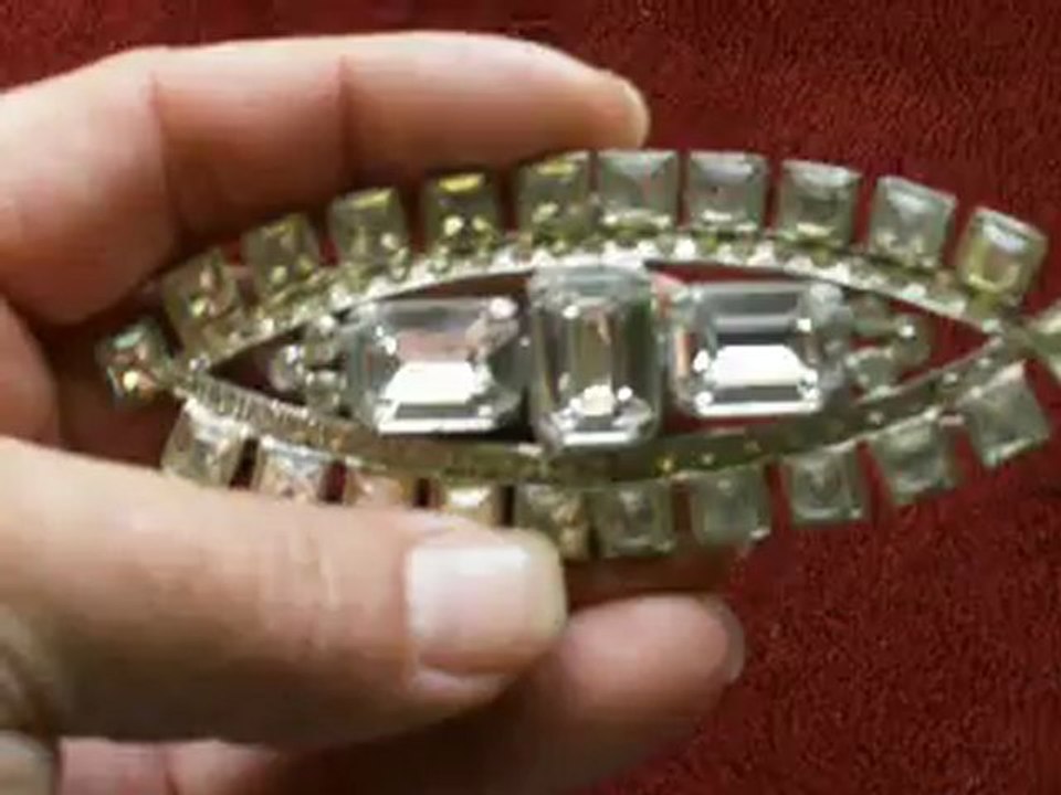 Vintage Crystal Bridal Brooch Pin - Oval