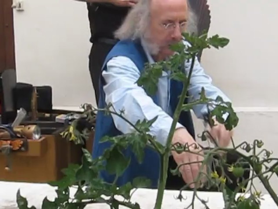 Scène de ménage au jardin 2012, Clovis 0057