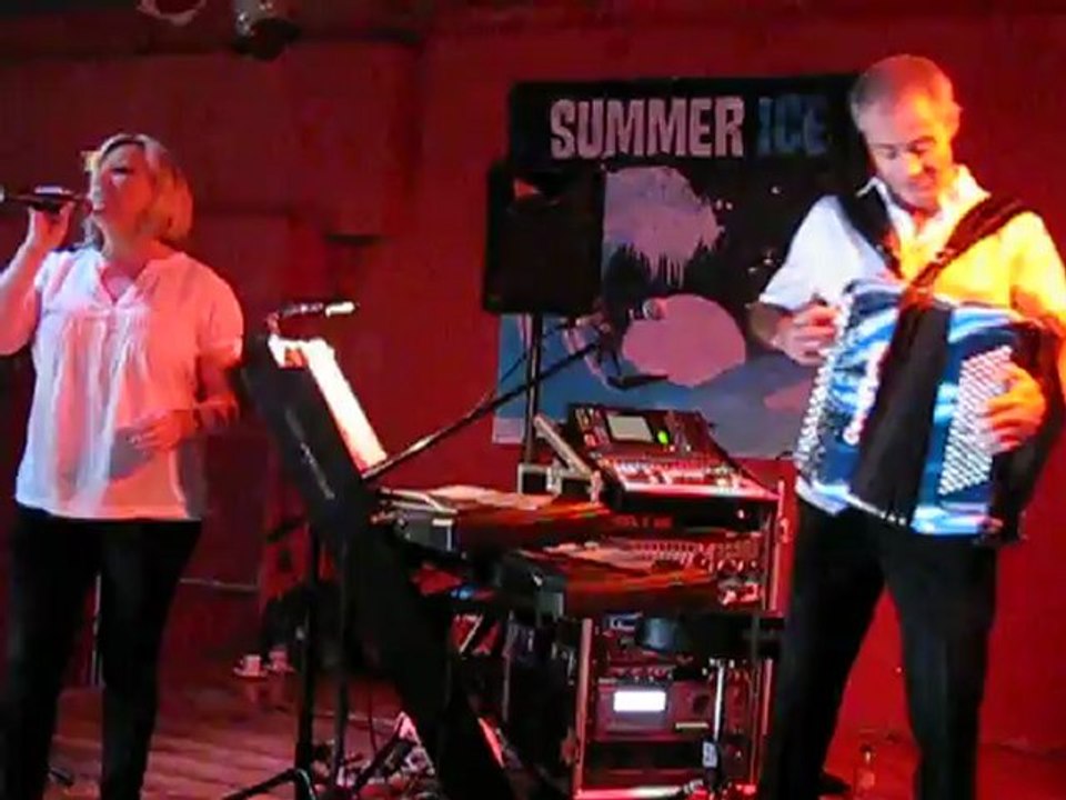 orchestre myriam au dancing le cab a montamisé (86)
