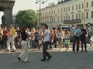 AU COEUR DE LA RUSSIE TRADITIONNELLE - DRACHOUSSOFF - Bande-annonce VF