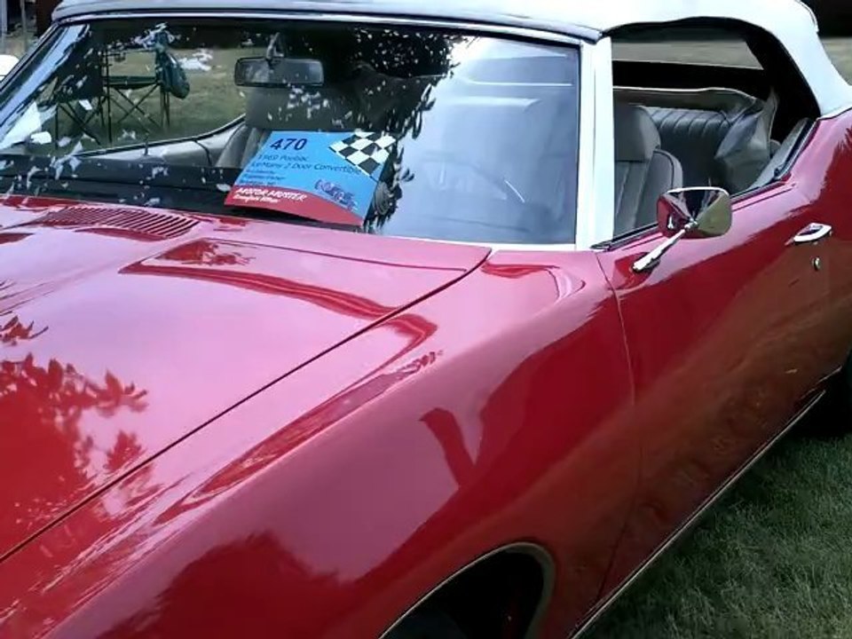 1969 Pontiac Lemans - 2 door convertible Pontiac Lemans. Classic car!