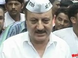 Anupam Kher Supports Anna Hazare