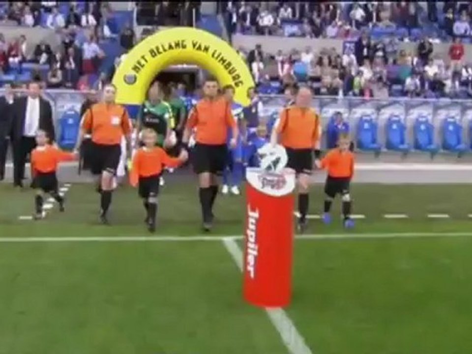 Bélgica: Genk 3 - 3 Círculo de Brujas