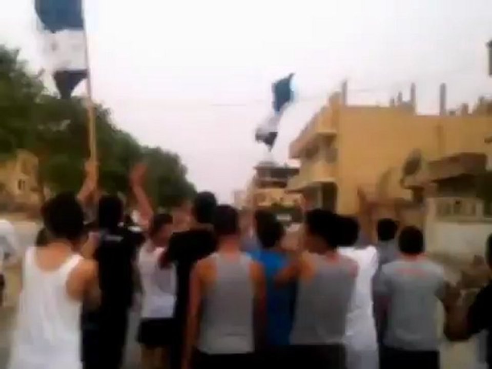 Syria فري برس للاعلام الحسكة  حي تل حجر بعد صلاة الفجر صباحية 30 7 2012 ج1 ALhasaka