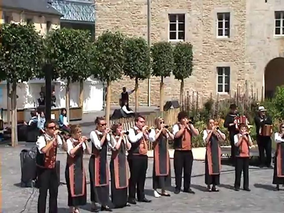 Bagad Pays des Abers Quimper 2012