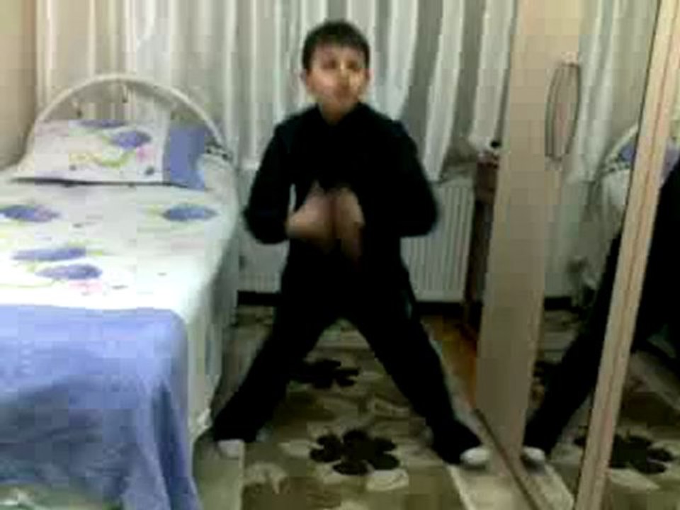 Apaçii €mir