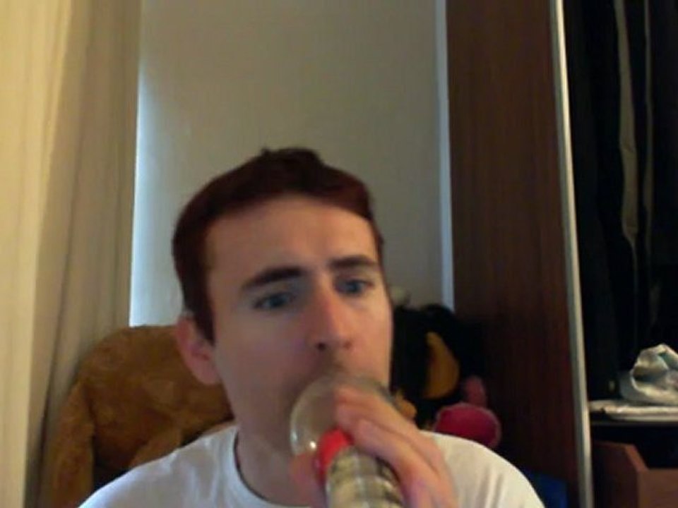 Wiwi égratigne "Mr right now" d'Akon & Pitbull