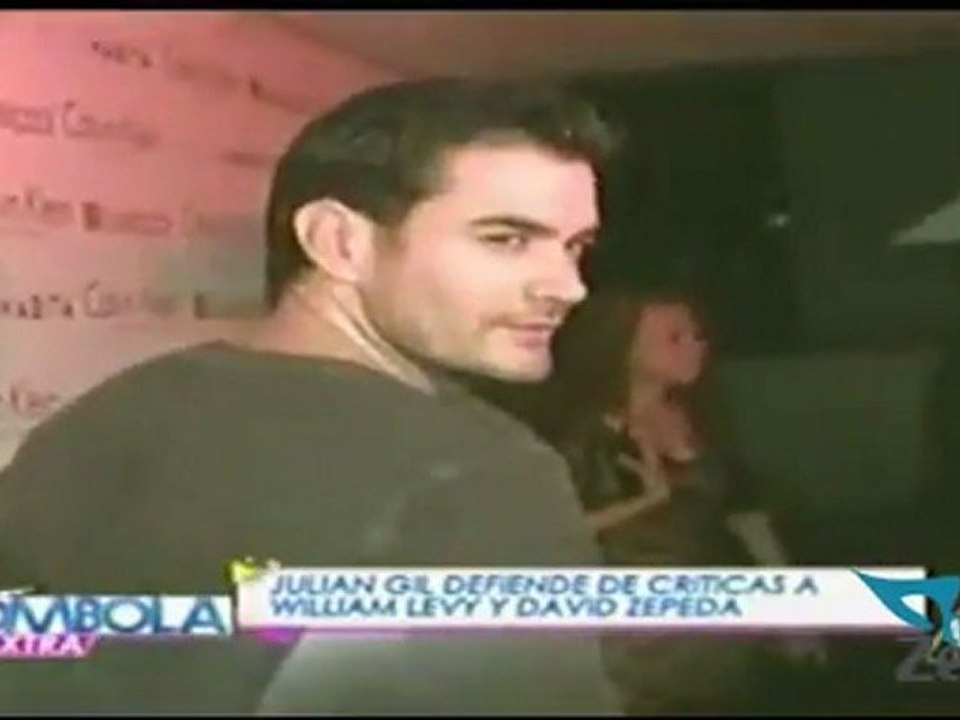 Julián Gil defiende a David Zepeda @davidzepeda1 y William Levy de criticas ||La Tómbola